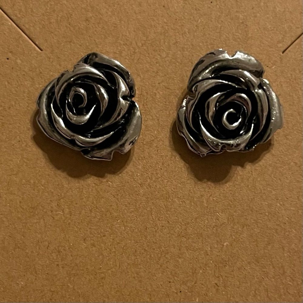 Silver Colored Rose Earrings